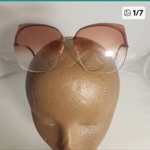 Vintage 1970s Foster Grant Gradient Pink/Burgundy Glasses Cat Ears Shaped